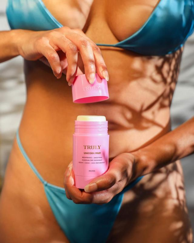 Unicorn Fruit Brightening and Smoothing Deodorant